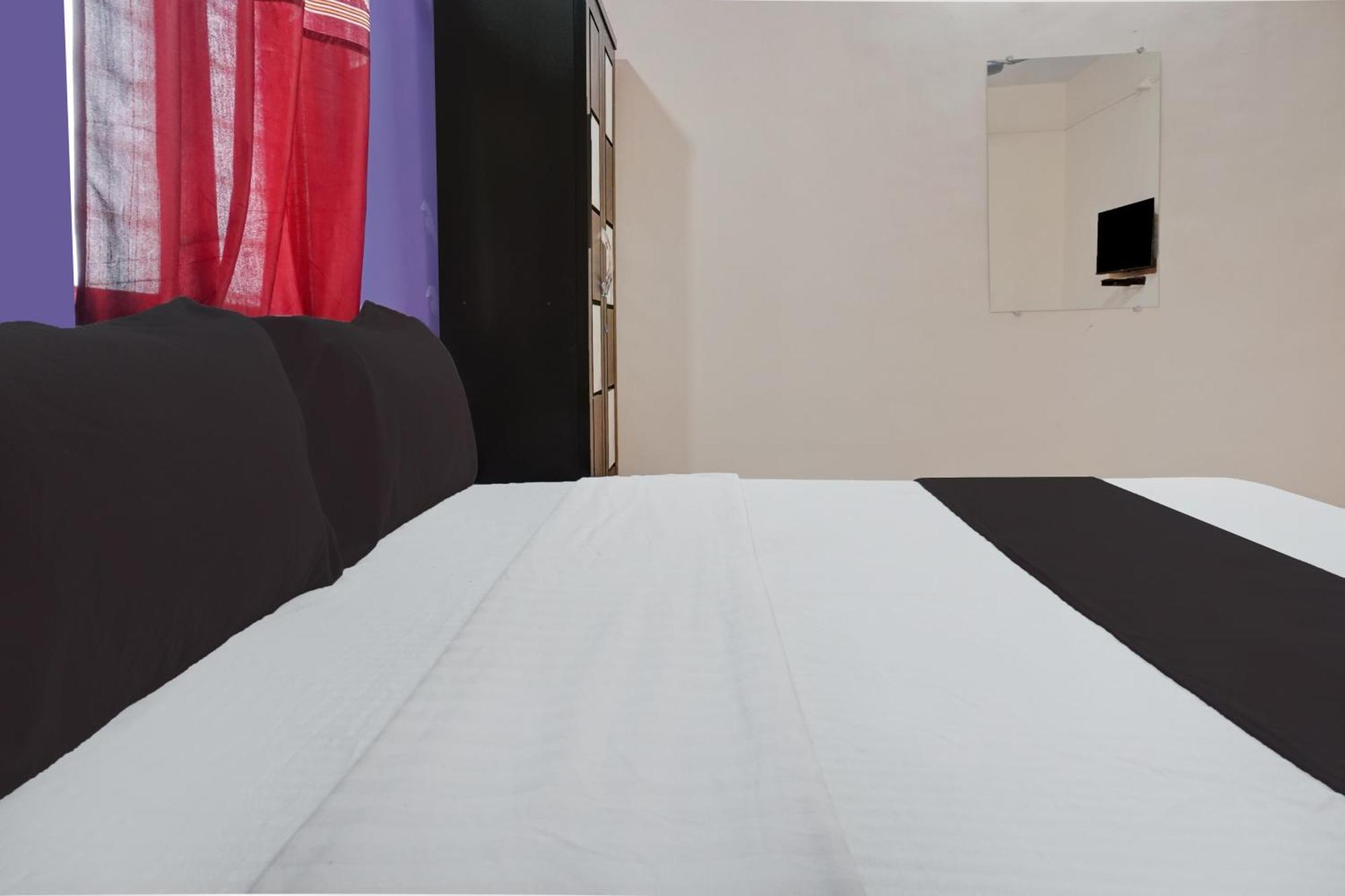 Hotel O Sky 7 Lodge Pimpalwandi Ngoại thất bức ảnh
