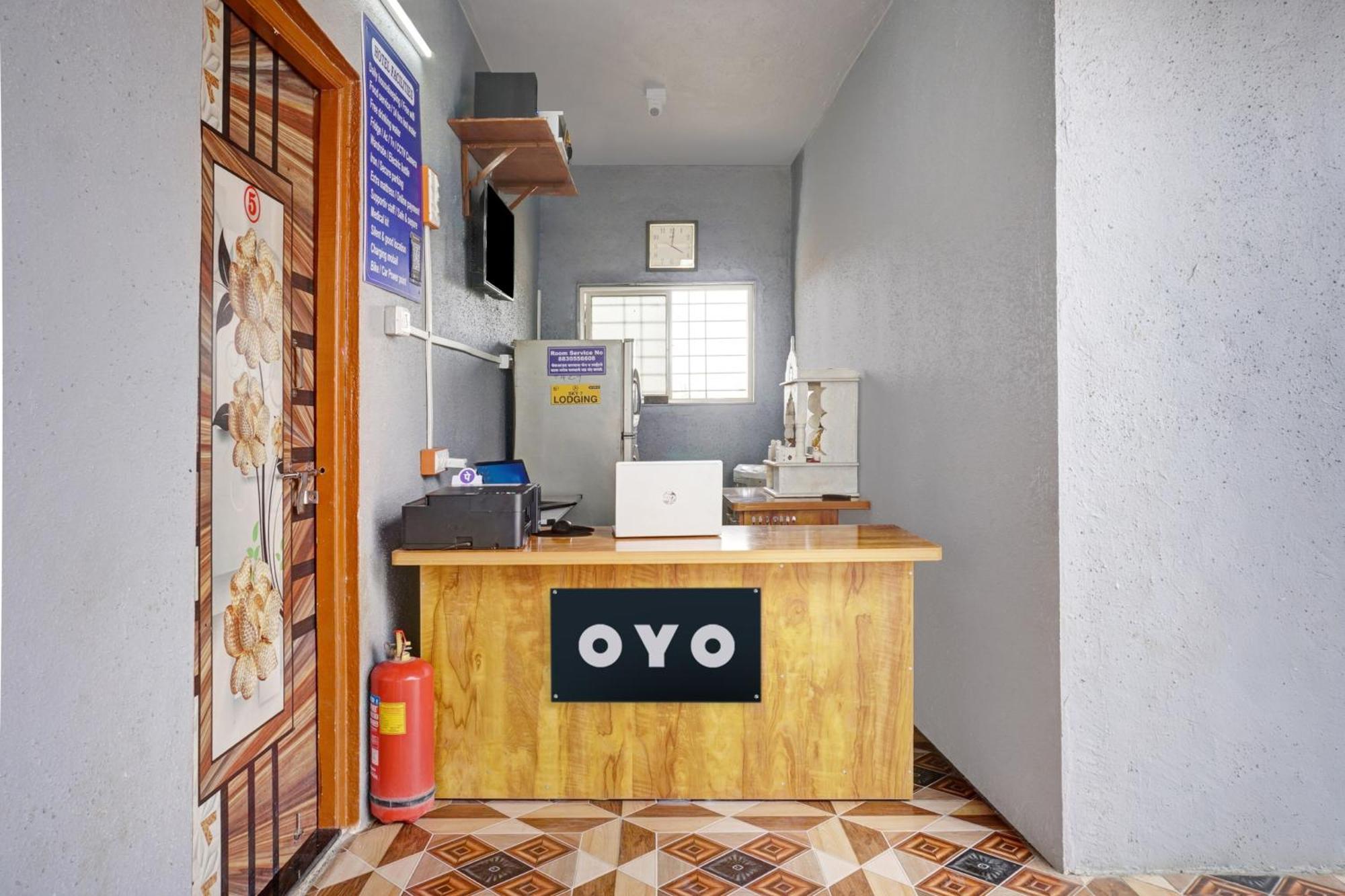 Hotel O Sky 7 Lodge Pimpalwandi Ngoại thất bức ảnh