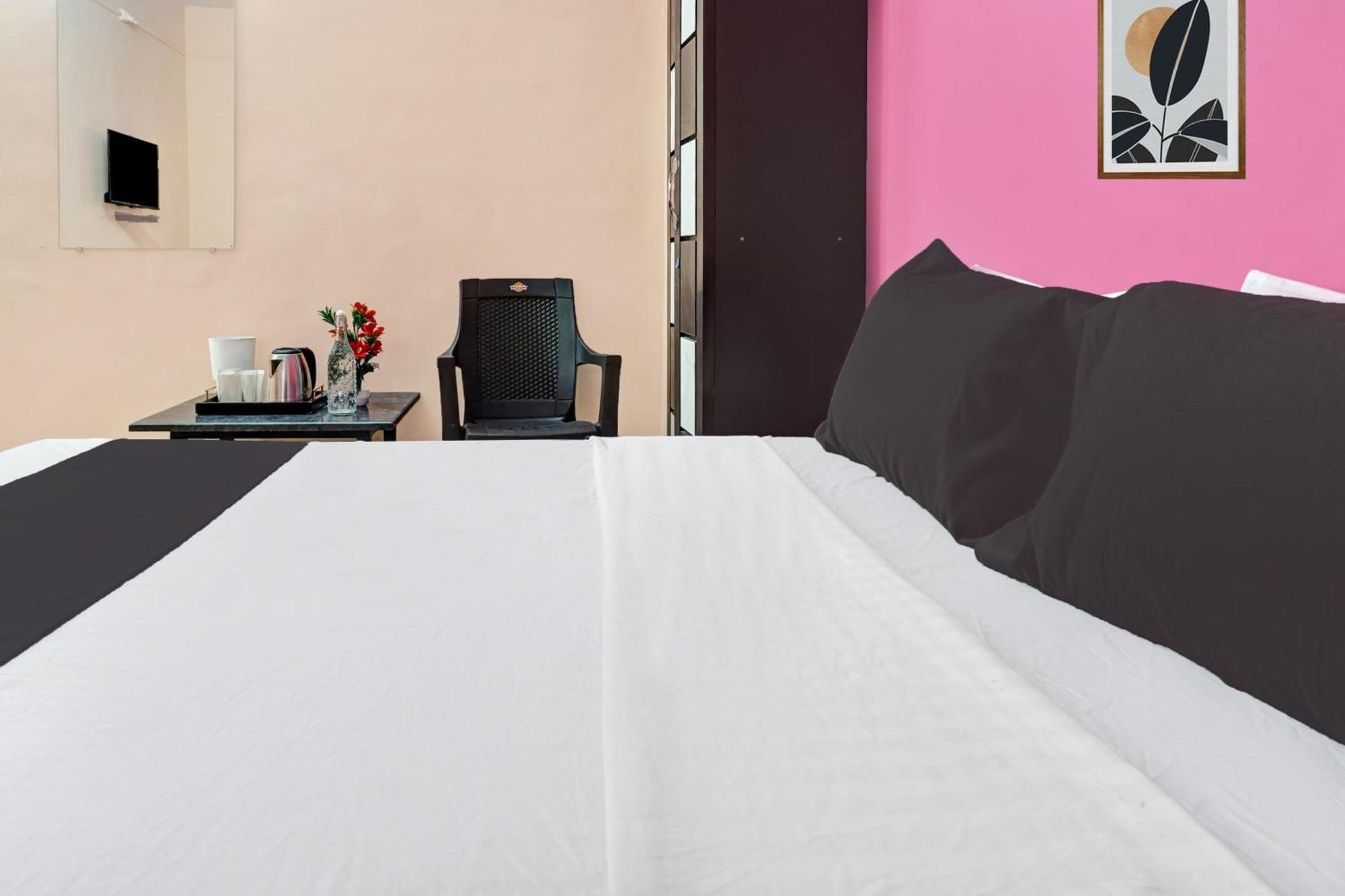 Hotel O Sky 7 Lodge Pimpalwandi Ngoại thất bức ảnh