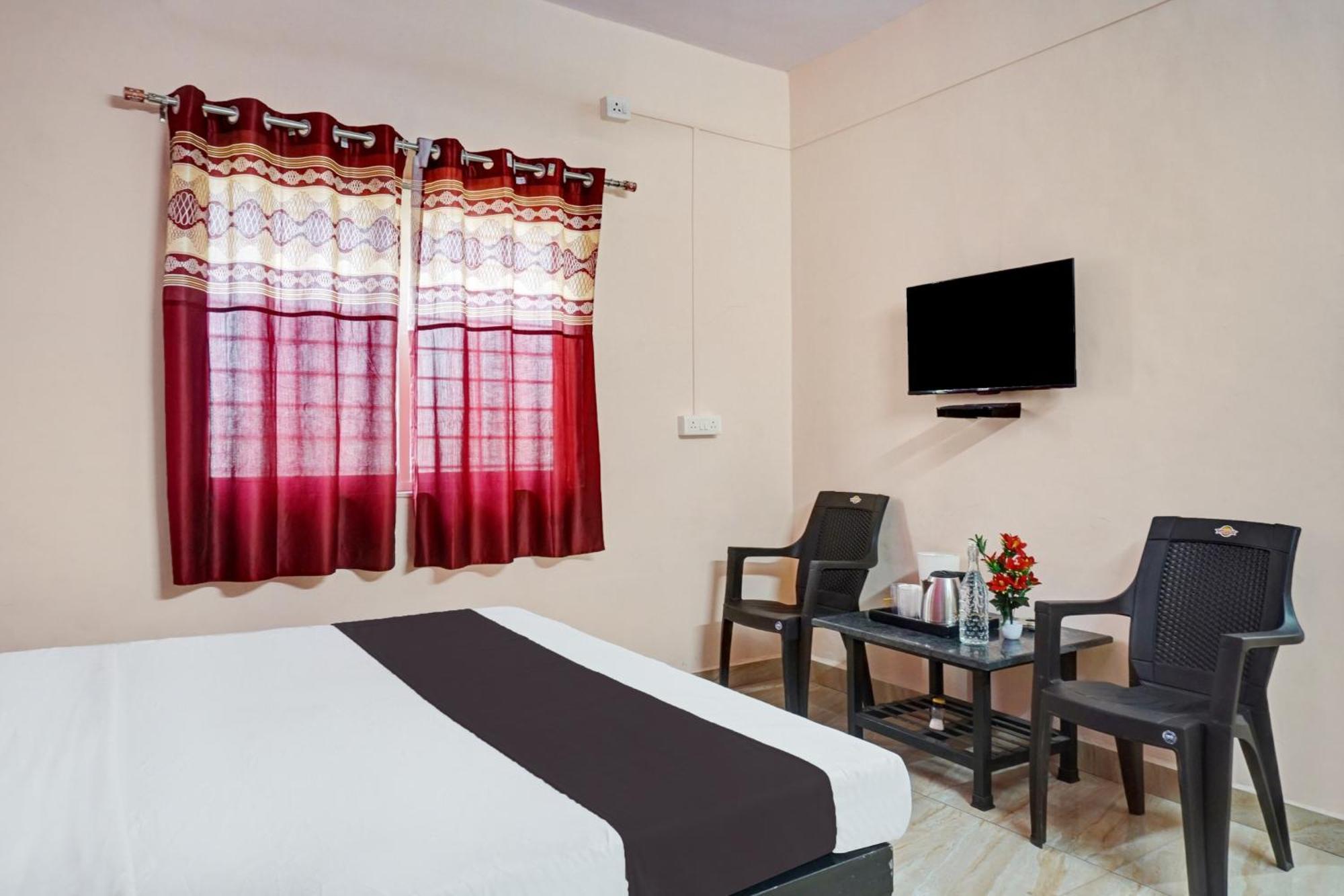 Hotel O Sky 7 Lodge Pimpalwandi Ngoại thất bức ảnh