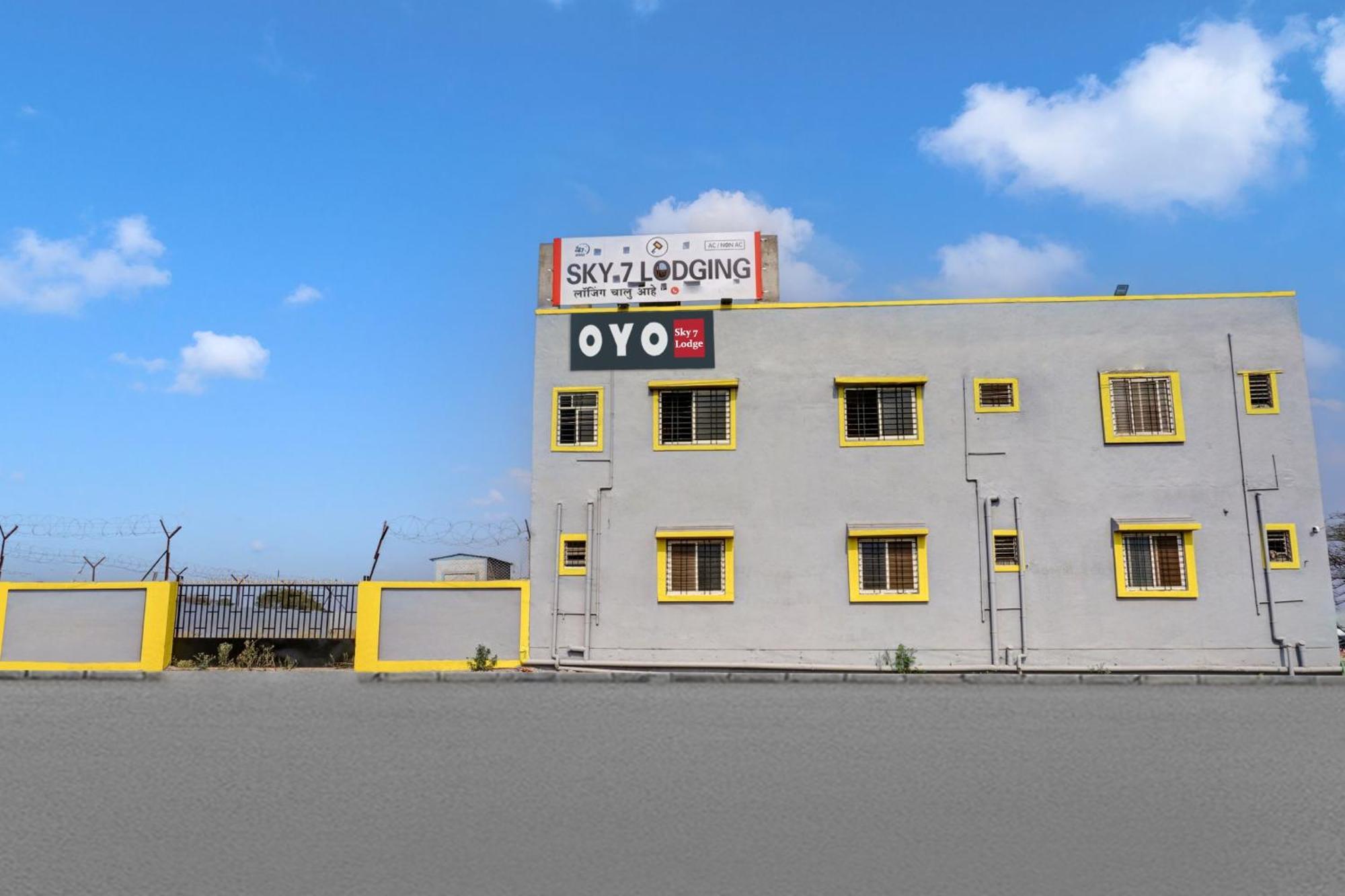 Hotel O Sky 7 Lodge Pimpalwandi Ngoại thất bức ảnh